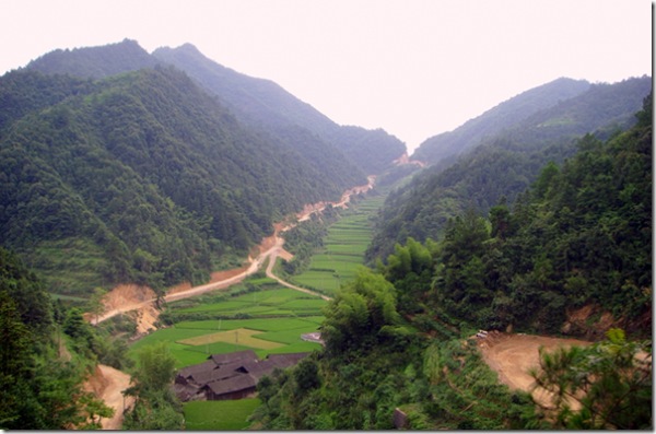 家乡的路要.jpg