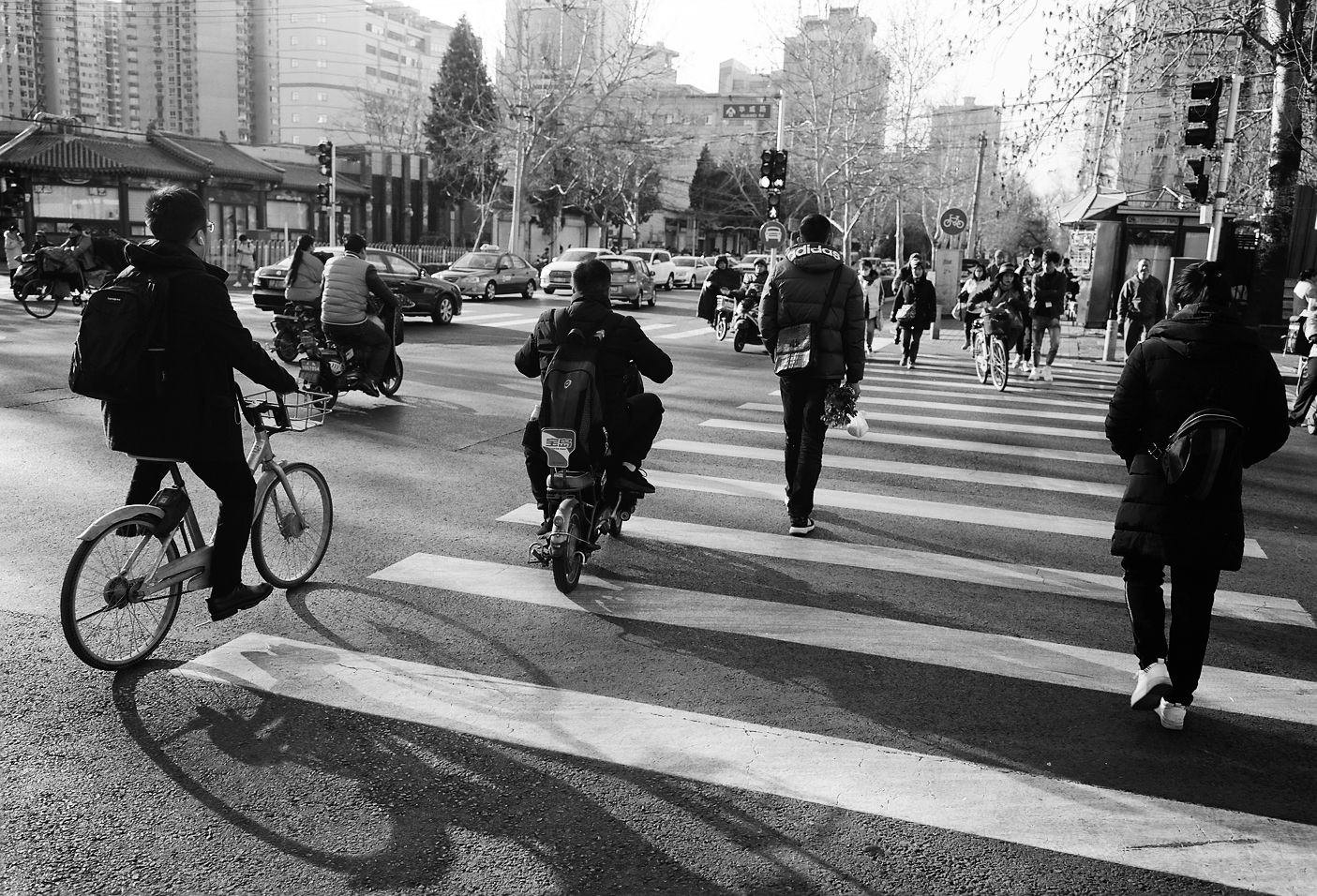 潘家园十字路口